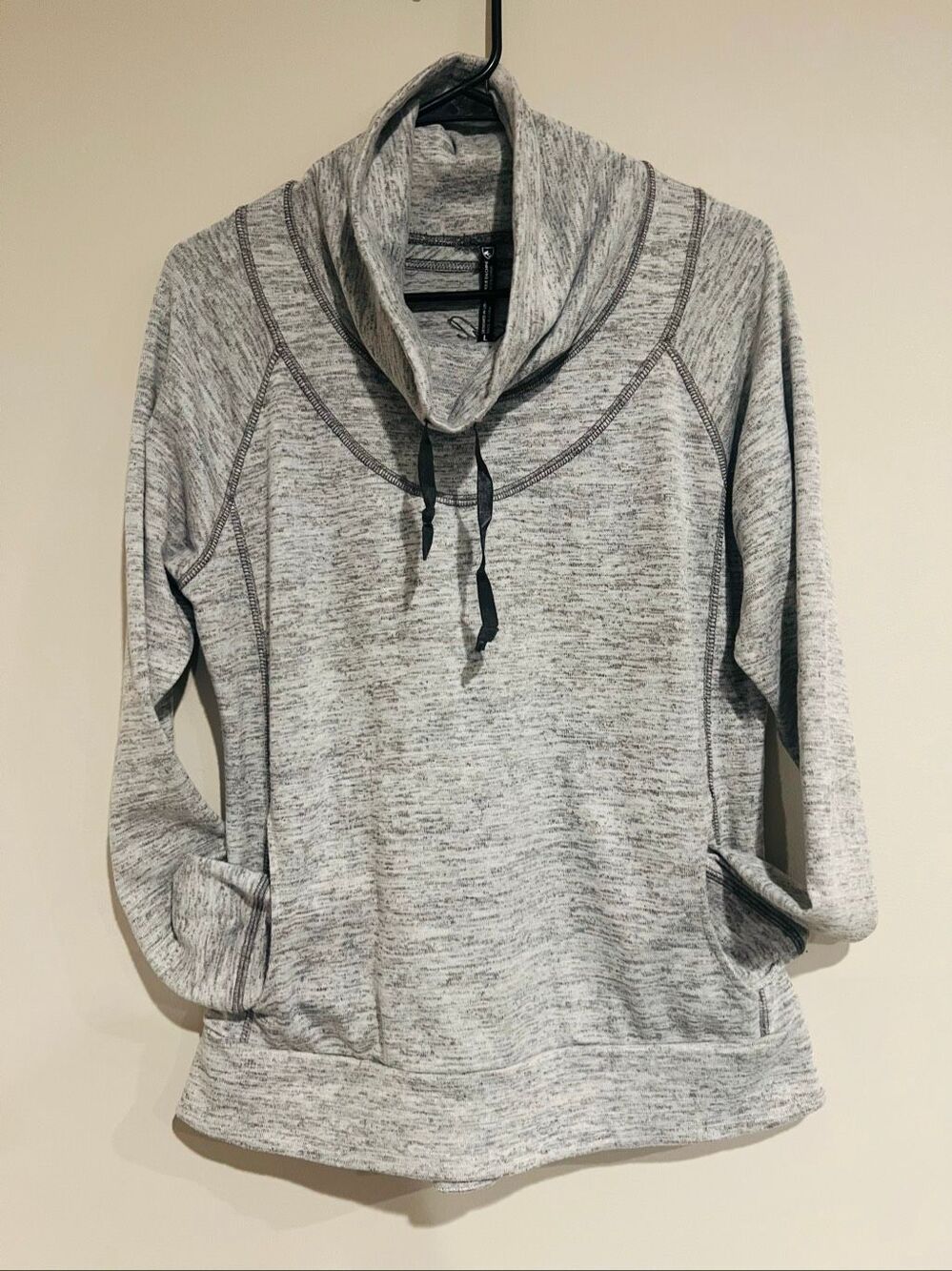 Kuhl Heathered Gray Cowl Neck Pullover Pockets Poly Spandex Sz Large